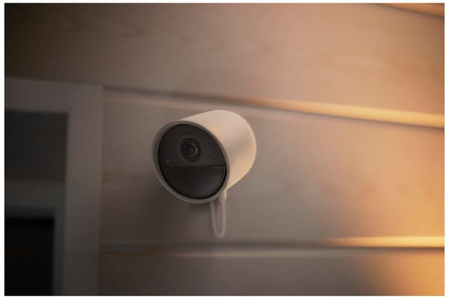 Philips Hue sikkerhedskamera (ledning/hvid)