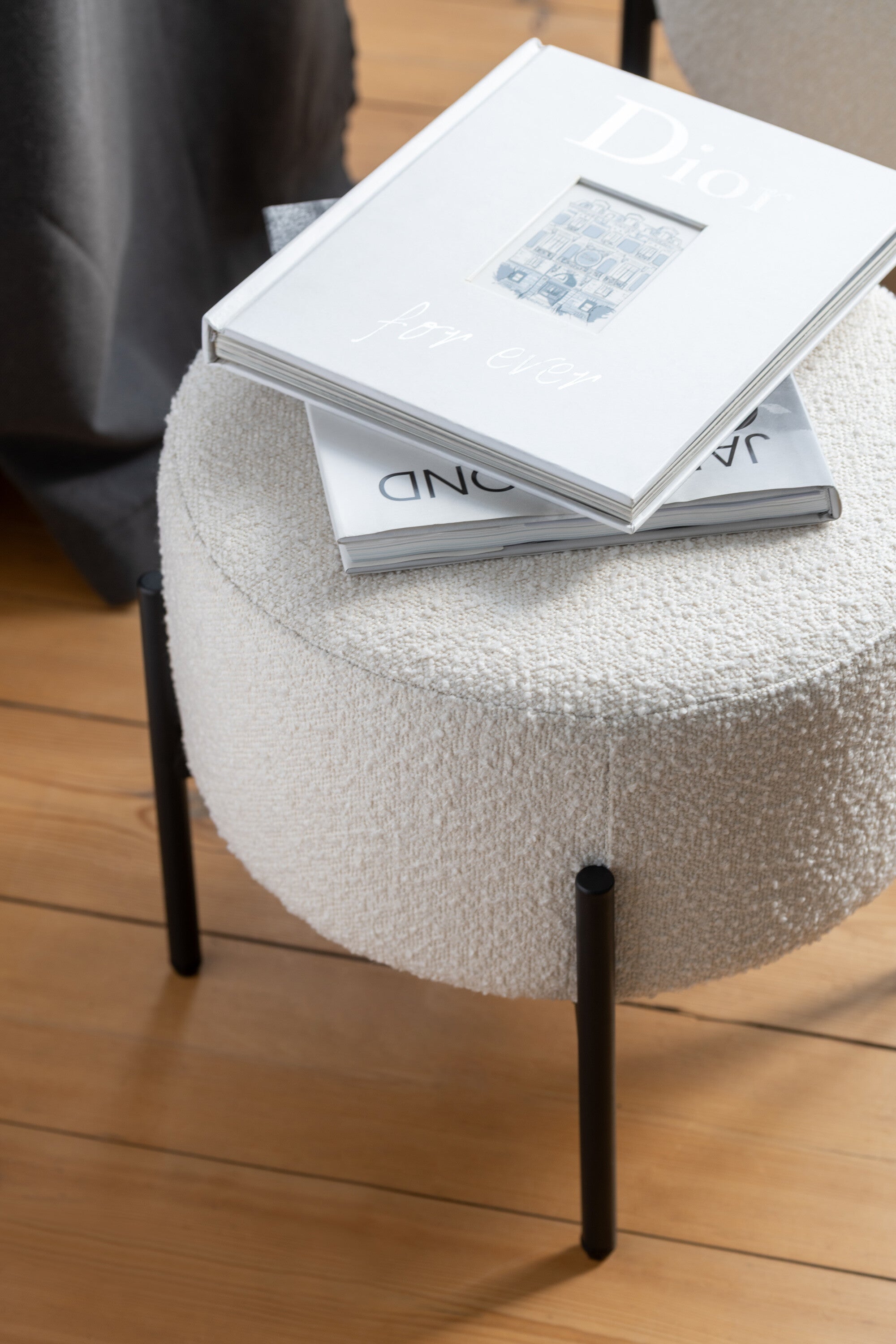 J-Line kruk Bouclé - hout - wit|zwart