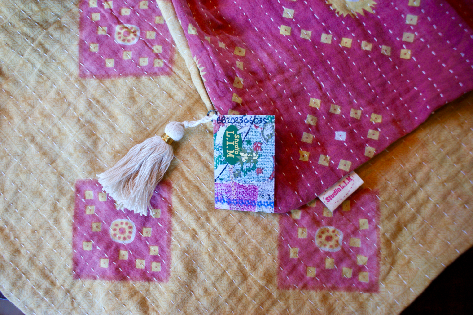 Kussen Kantha vintage 50x70 cm yellow pink