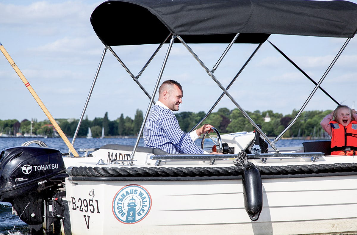 15 PS Motorboot mieten Berlin | myadys