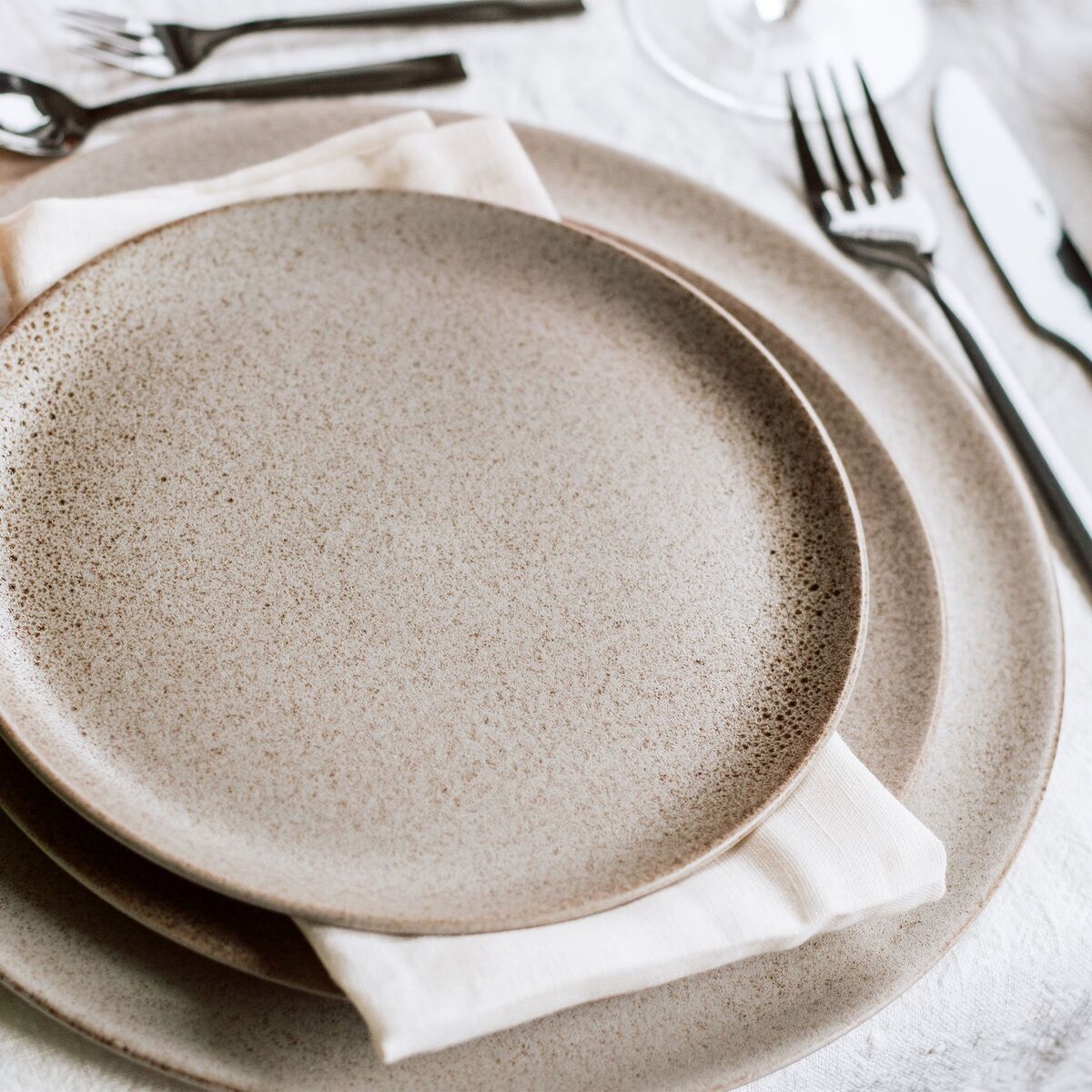RAW desserttallerken, sandy beige