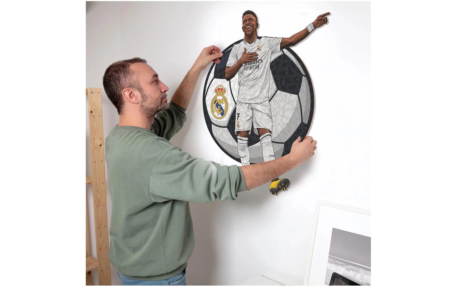 Vinicius Jr. - Real MadridOffizielles Holzpuzzle, Grösse M