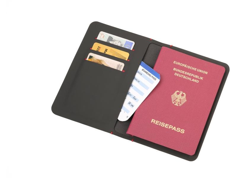Troika Schutzhülle Slim Pass Schwarz Reisepasshülle