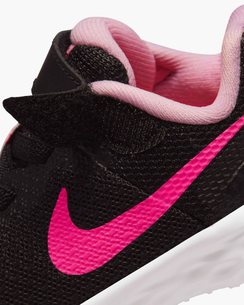 Chaussures Nike Revolution 6 Noir & Rose pour enfant
