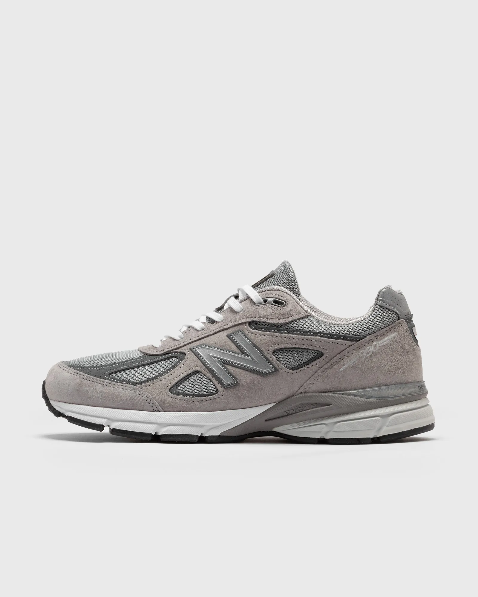 New Balance 990