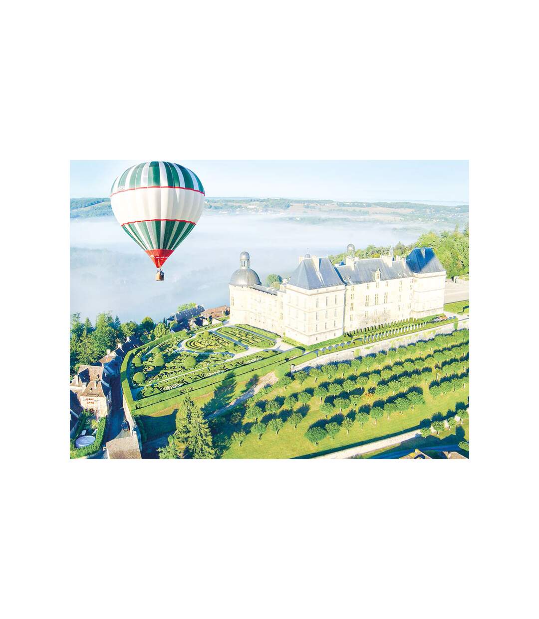 Vol en montgolfière de 2h à 2 au lever du soleil avec dégustation près de Périgueux - SMARTBOX - Coffret Cadeau Sport & Aventure