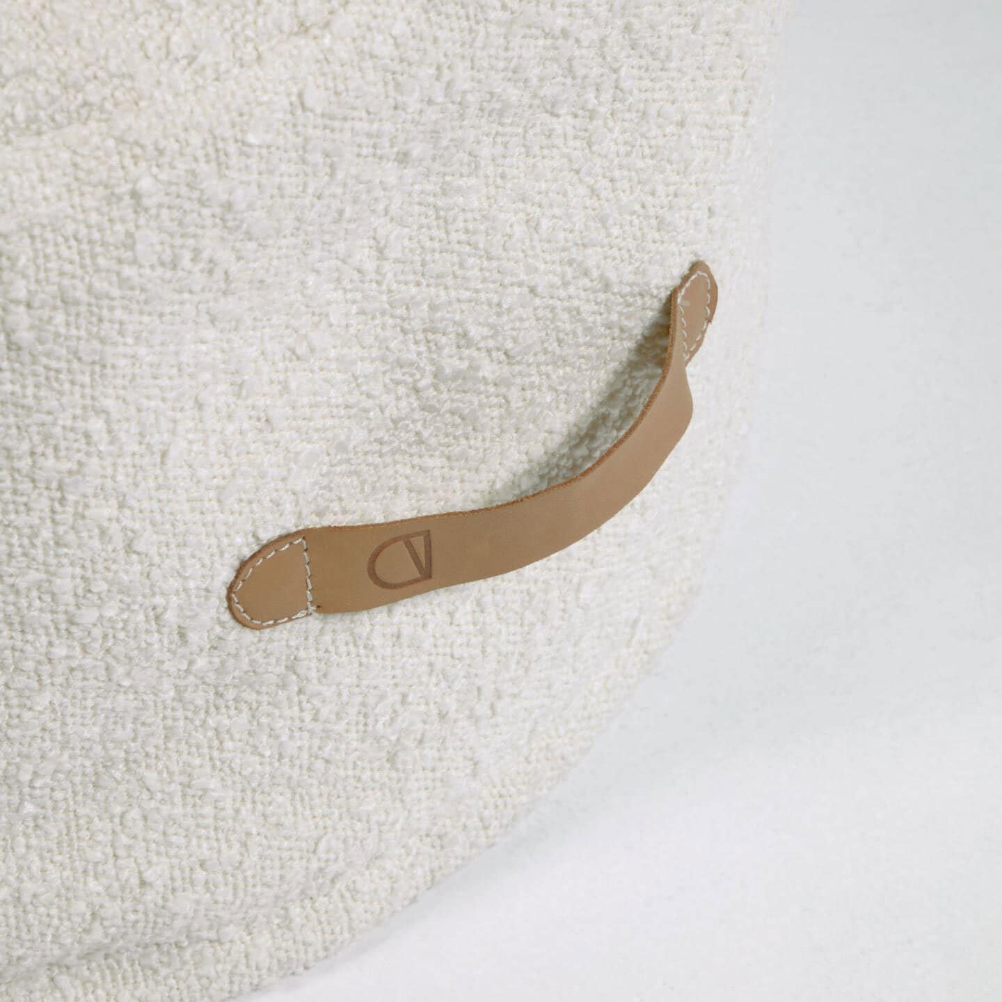 Kave Home Pouf ADARA White