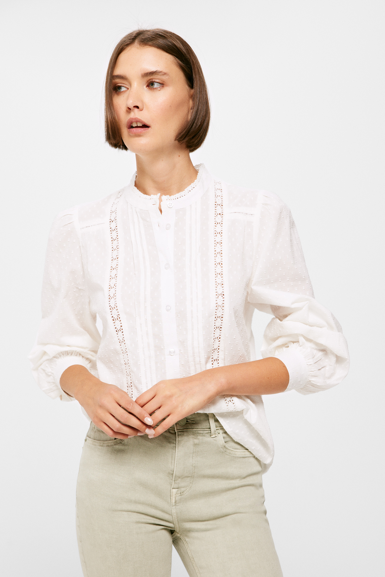 Blusa plissada romântica