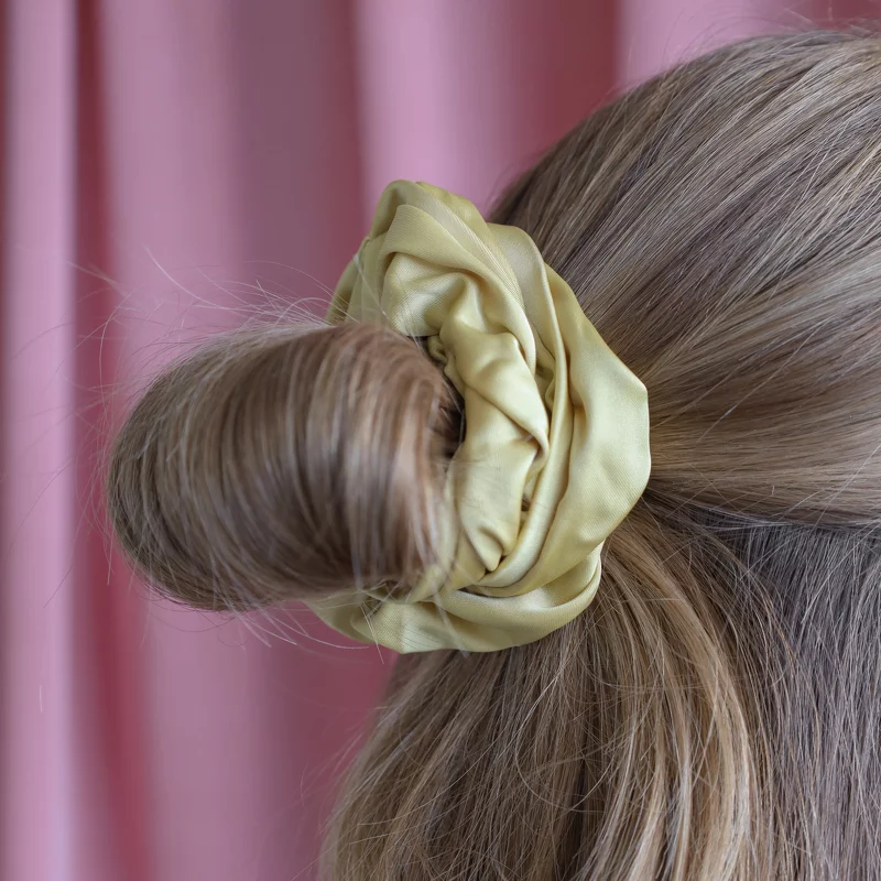 By Stær ANEMONE Scrunchie - Karry