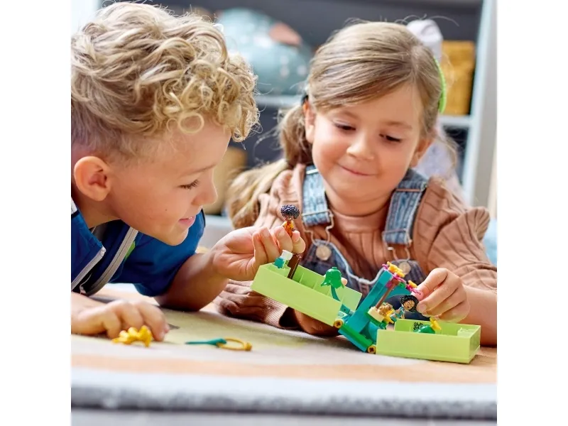LEGO Disney 43200 Antonios magiske dør