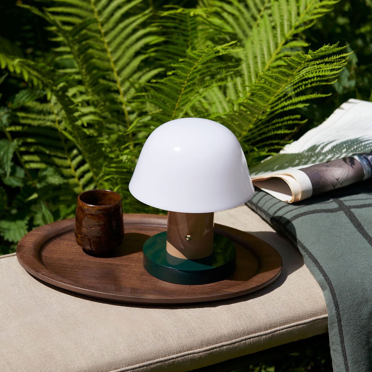 AndTradition Setago JH27 bærbar lampe, nude
