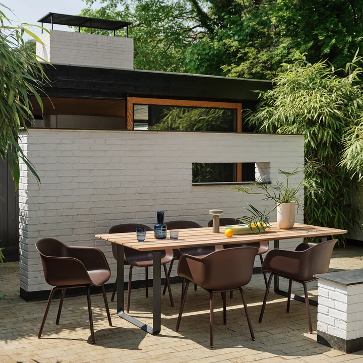 Muuto - Fiber Outdoor Armlehnstuhl, anthrazit schwarz