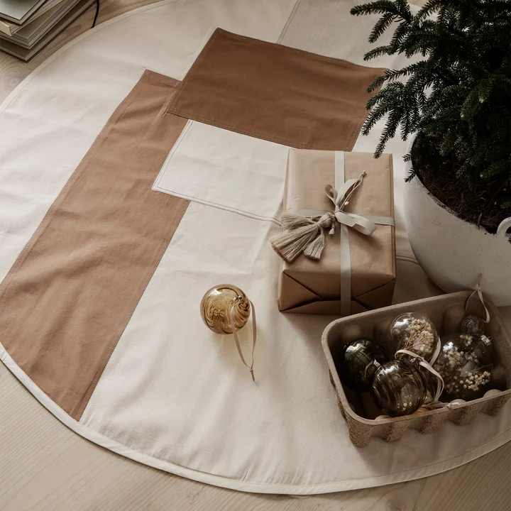 Ferm Living - Twirl Christbaumkugel, Ø 8 cm (4er-Set)