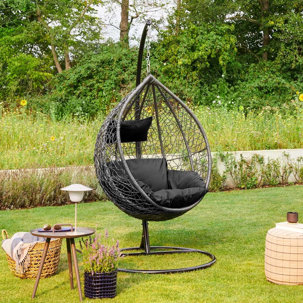 Home Deluxe - Cielo Hangstoel - Zwart, Hoogte 200 cm - incl. regenhoes, frame, zit- en rugkussens | Polyrattan hangstoel, tuinschommel, hangmand