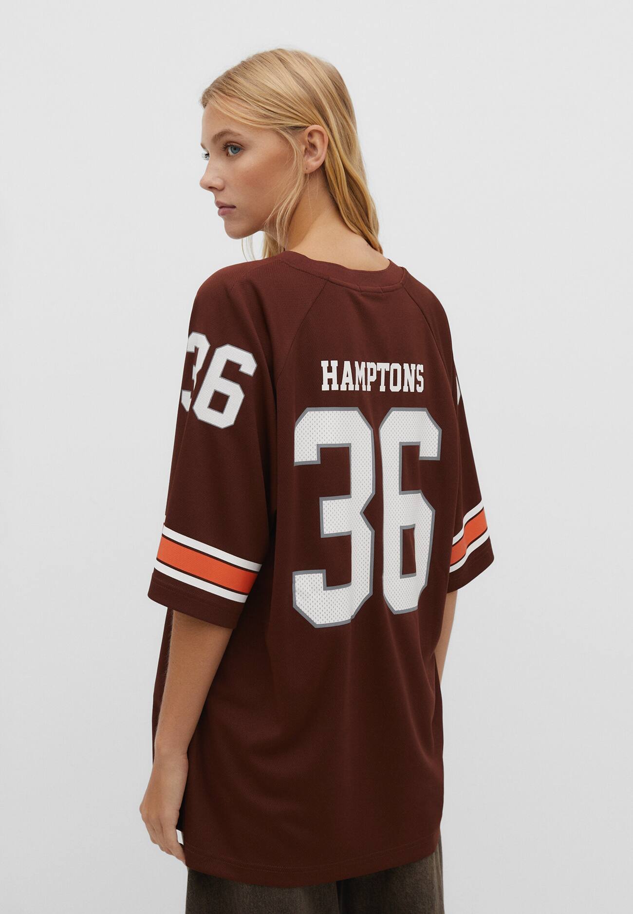 Camiseta oversized com número