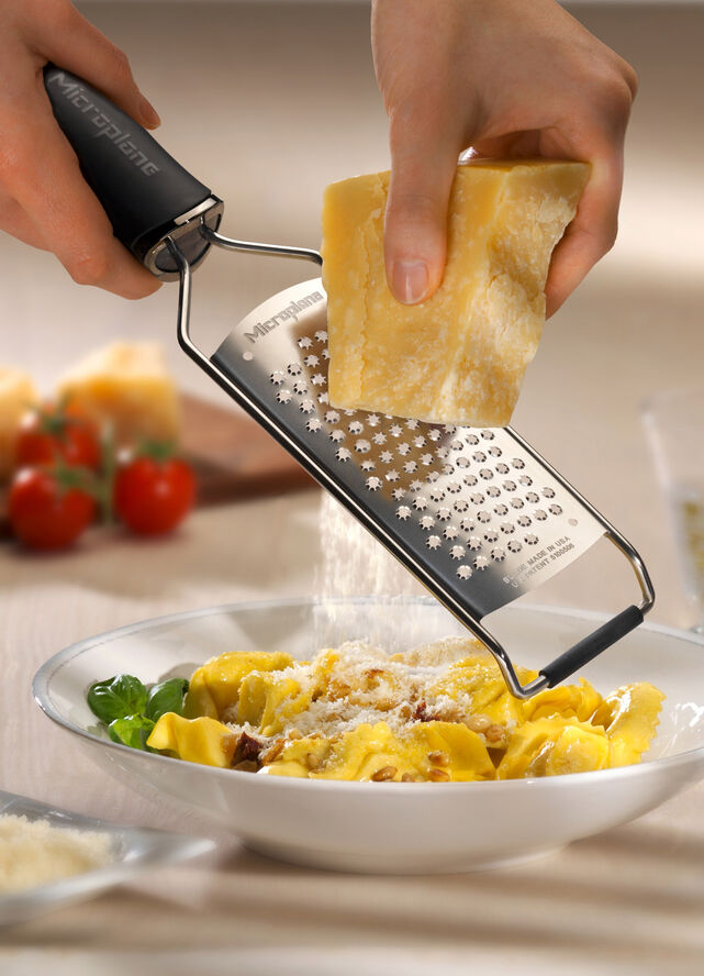 Microplane Gourmet rivejern stjerneblad Sort & sølv