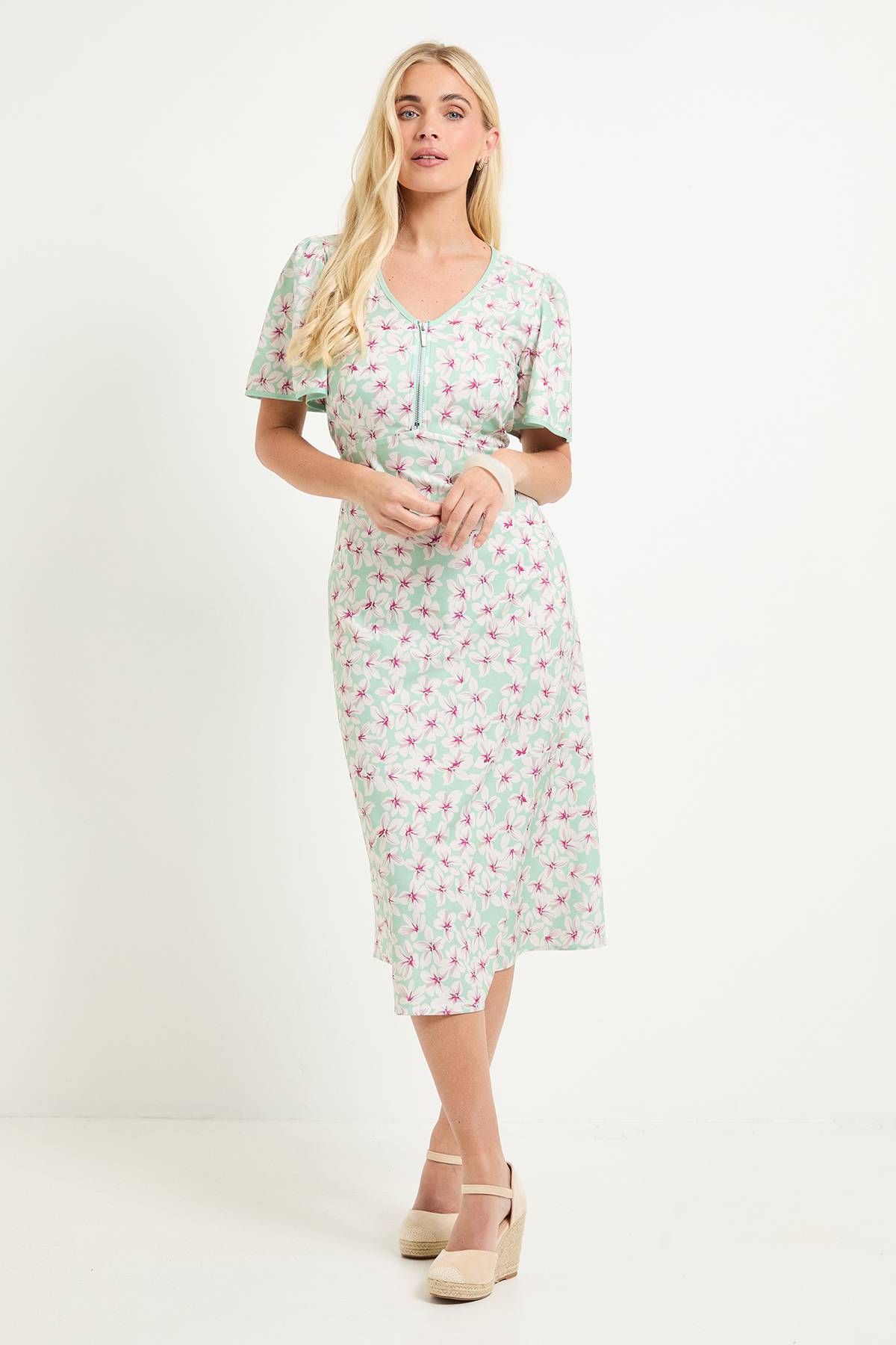 Wallis Robe Midi Évasée À Manches Flare Et Imprimé Fleuri Petite