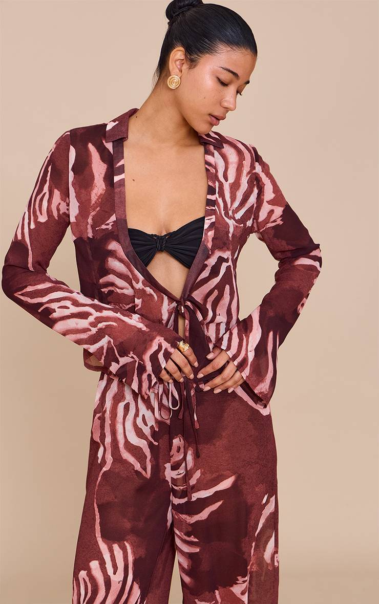 Marron Chemise En Mousseline À Imprimé Abstrait Avec Manches Longues Et Nœud Devant