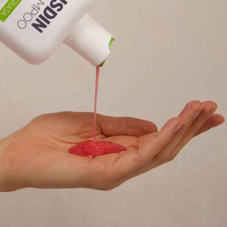 ISDIN Nutradeica Shampoo gegen Schuppen und fettiges Haar, 400 ml
