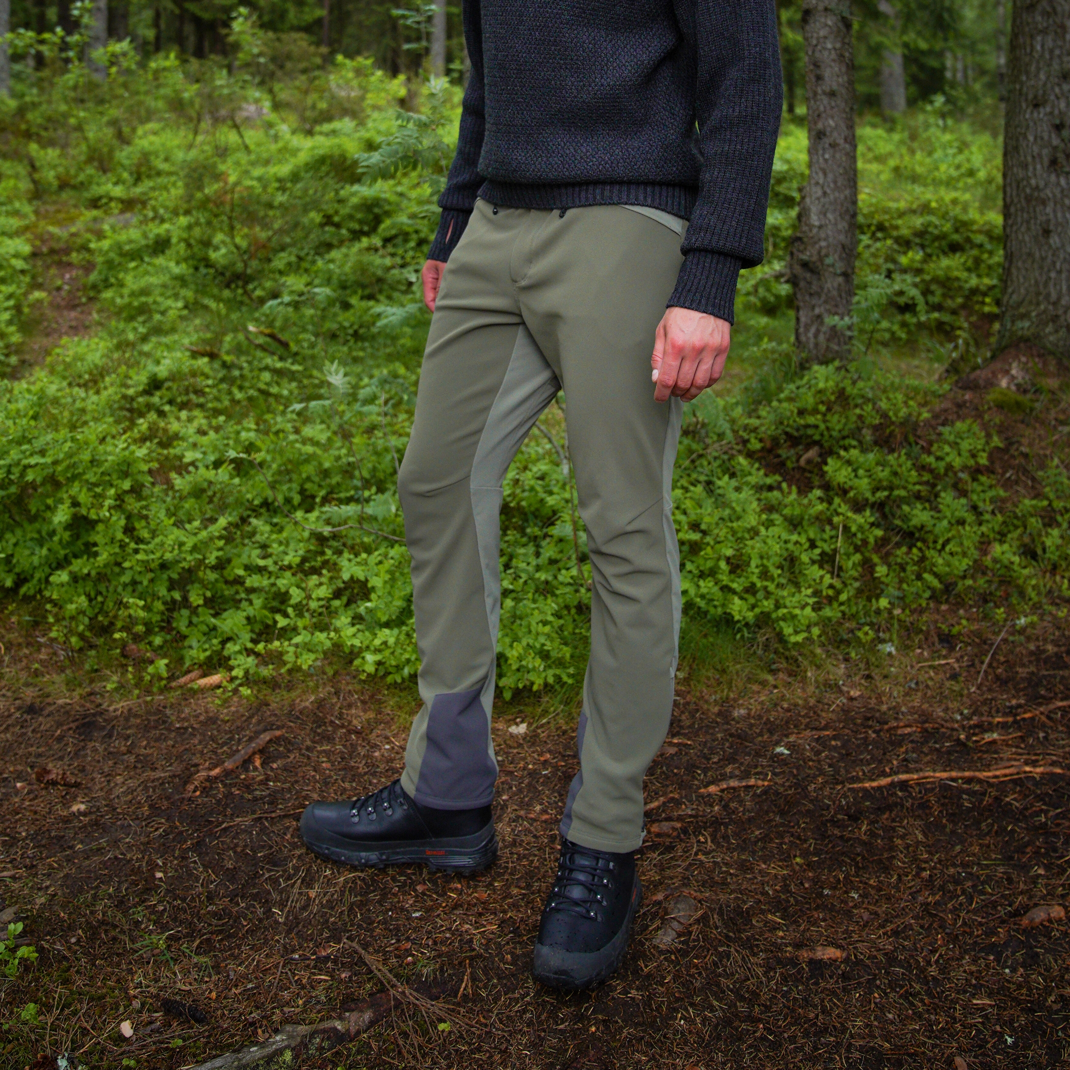 Istjern Warm Flex Pant Dark Green Mud