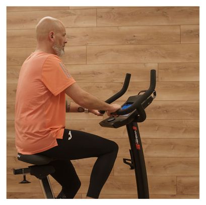 Vélo d'appartement BH Vanquish Multimedia - Kinomap et Zwift - roue d'inertie 14kg - moniteur multimedia
