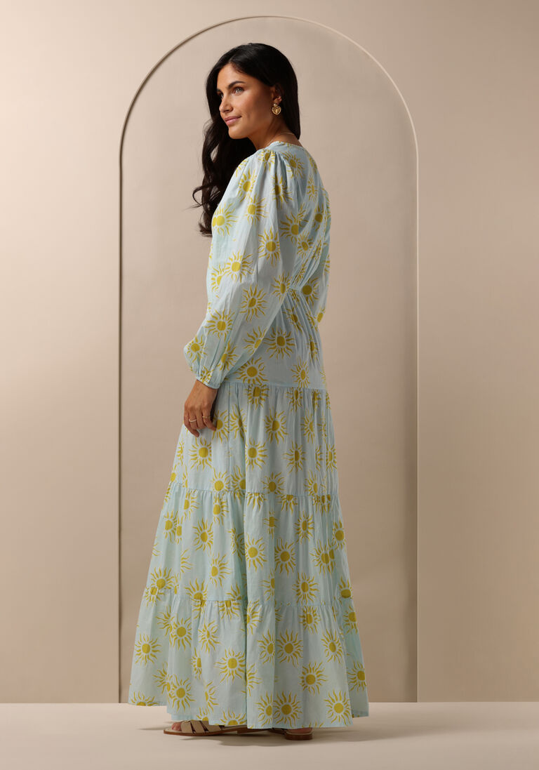 OMODA ATELIER lichtblauwe omoda atelier maxi jurk x kae