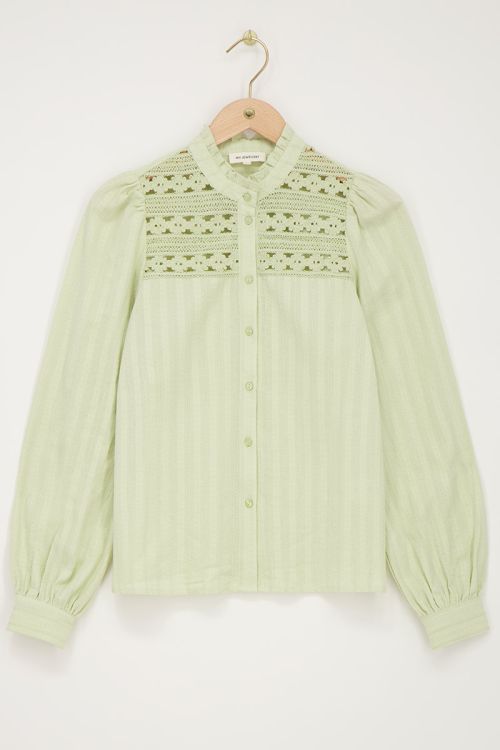 Groene blouse met bloemen tapes