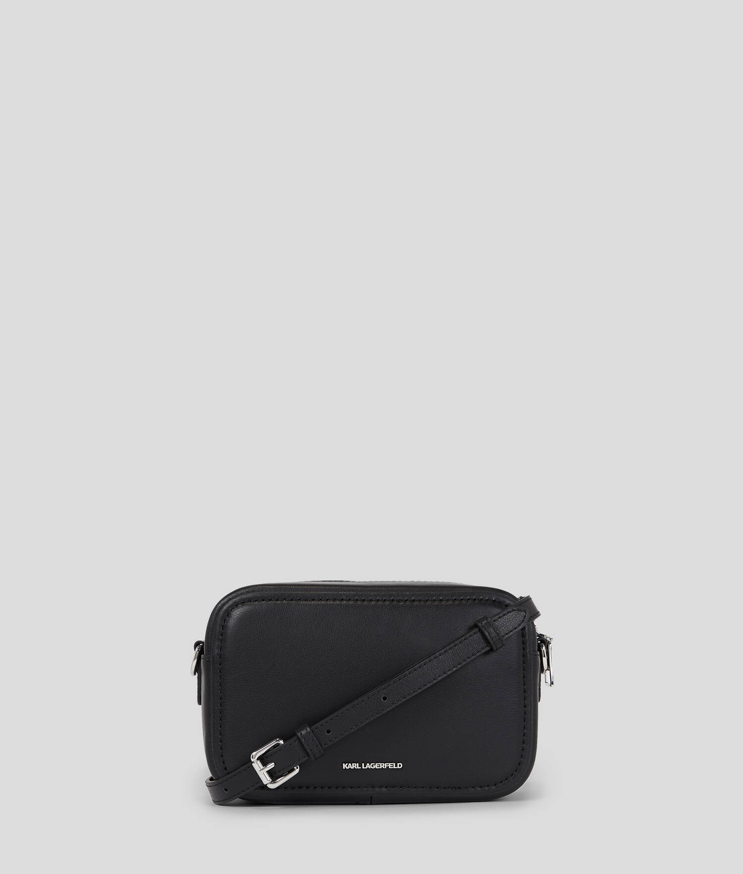 SAC CAMÉRA EN CUIR AVEC BROCHE K/IKONIK
