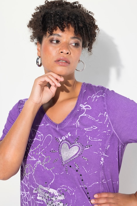 T-Shirt, cold dyed, verzierter Druck, V-Ausschnitt, Halbarm