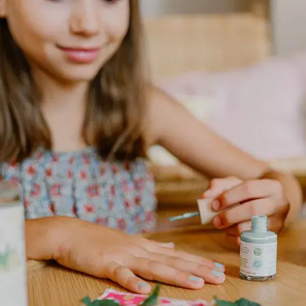 Esmalte infantil Toofruit Pretty Hands, verde menta, de origem biológica, 10ml