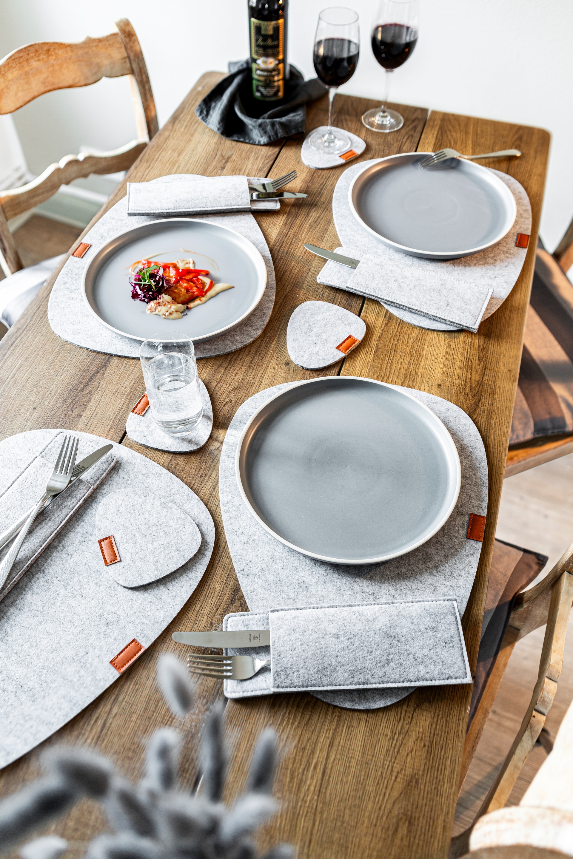 JUSTINUS Tisch-Set LIFESTYLE 12-teilig Filz hellgrau