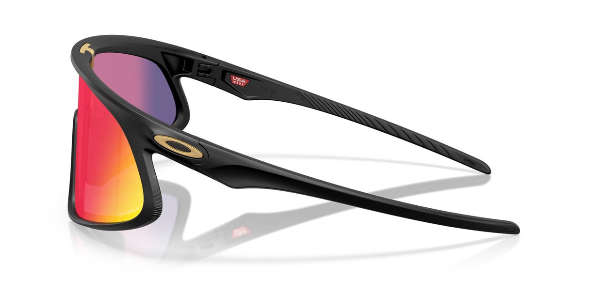 Oakley<br>Rslv