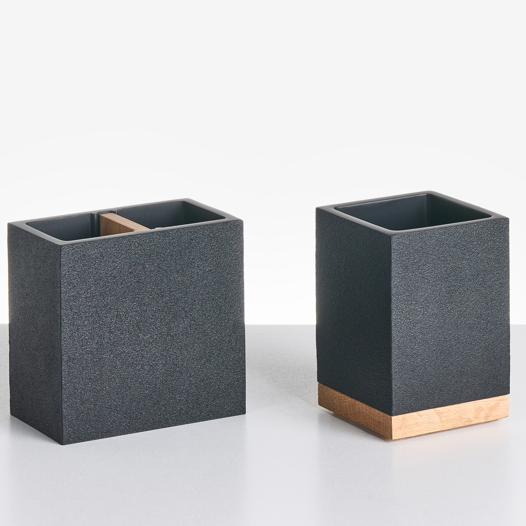 Beliani - TAPICHE - Badkameraccessoireset - Zwart - Polyresin