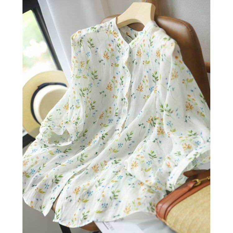 Areumdaun - Blouse met 3/4-mouwen, opstaande kraag, bloemenprint en knoopjes