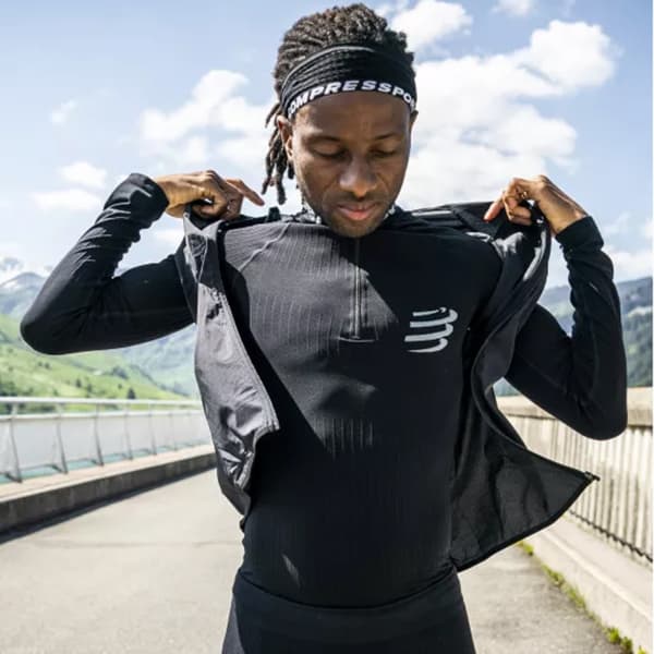 Veste trail COMPRESSPORT HURRICANE WINDPROOF VEST M BLACK
