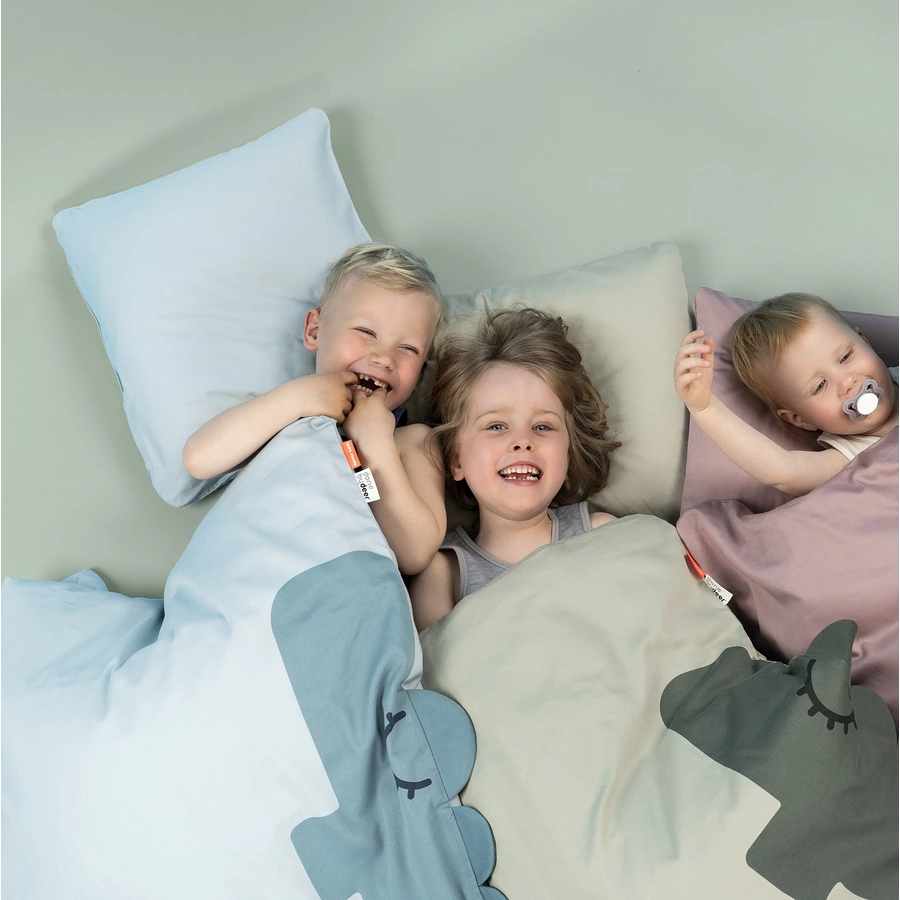 Done by Deer™ Bettwäsche-Set Junior Sleepy 100 x 140 cm Croco Blau