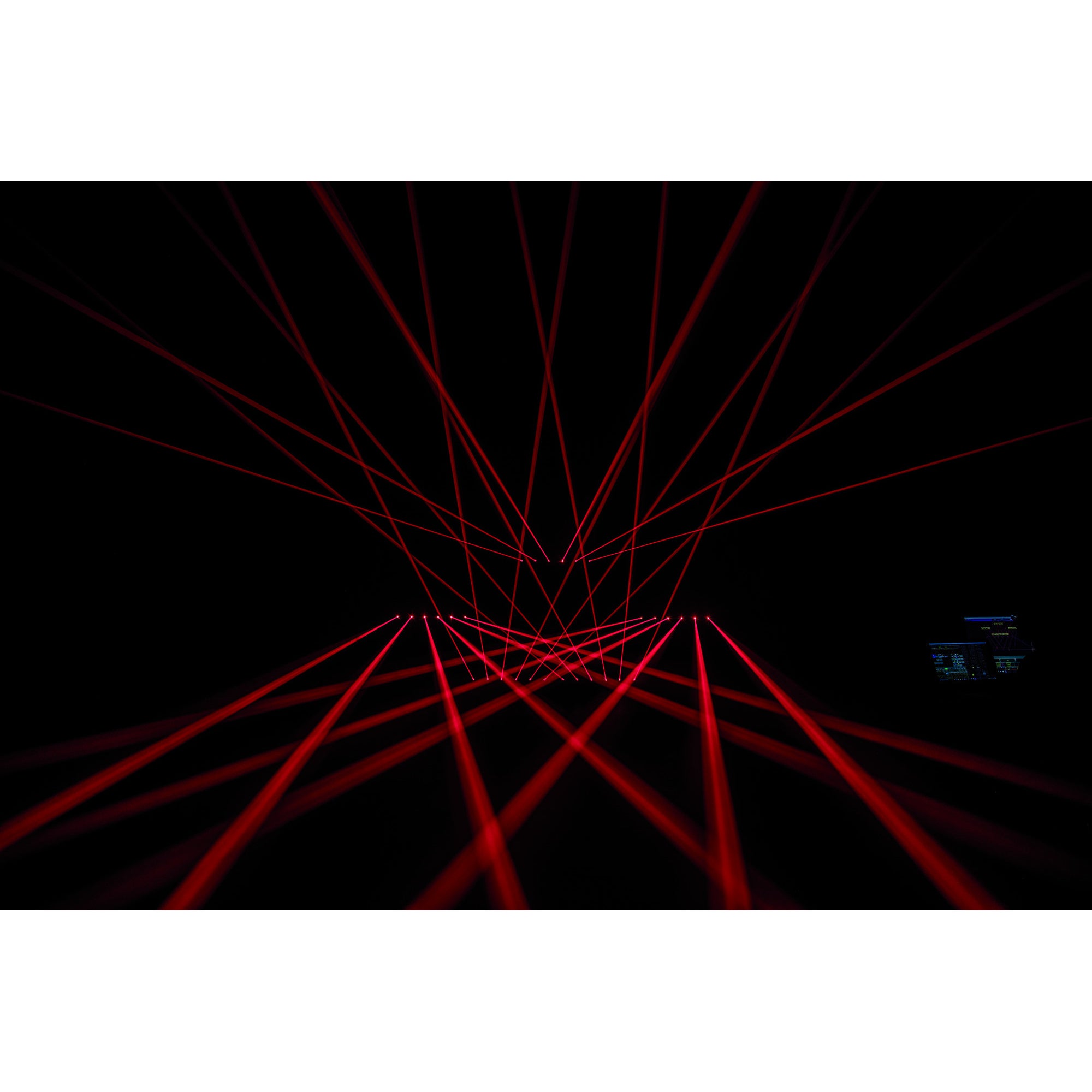 Showtec Galactic RGB-6-751 fat beam laser