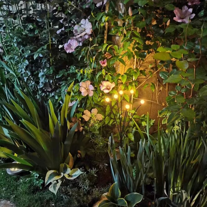 Solar Pflanzenbeleuchtung - Gartenstecker - warmweiß - ca. 70 cm hoch