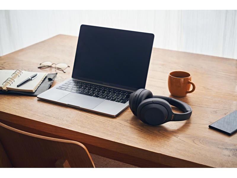 Sony Wireless Over-Ear-Kopfhörer WH-1000XM4 Schwarz Intelligente Over-Ear-Kopfhörer