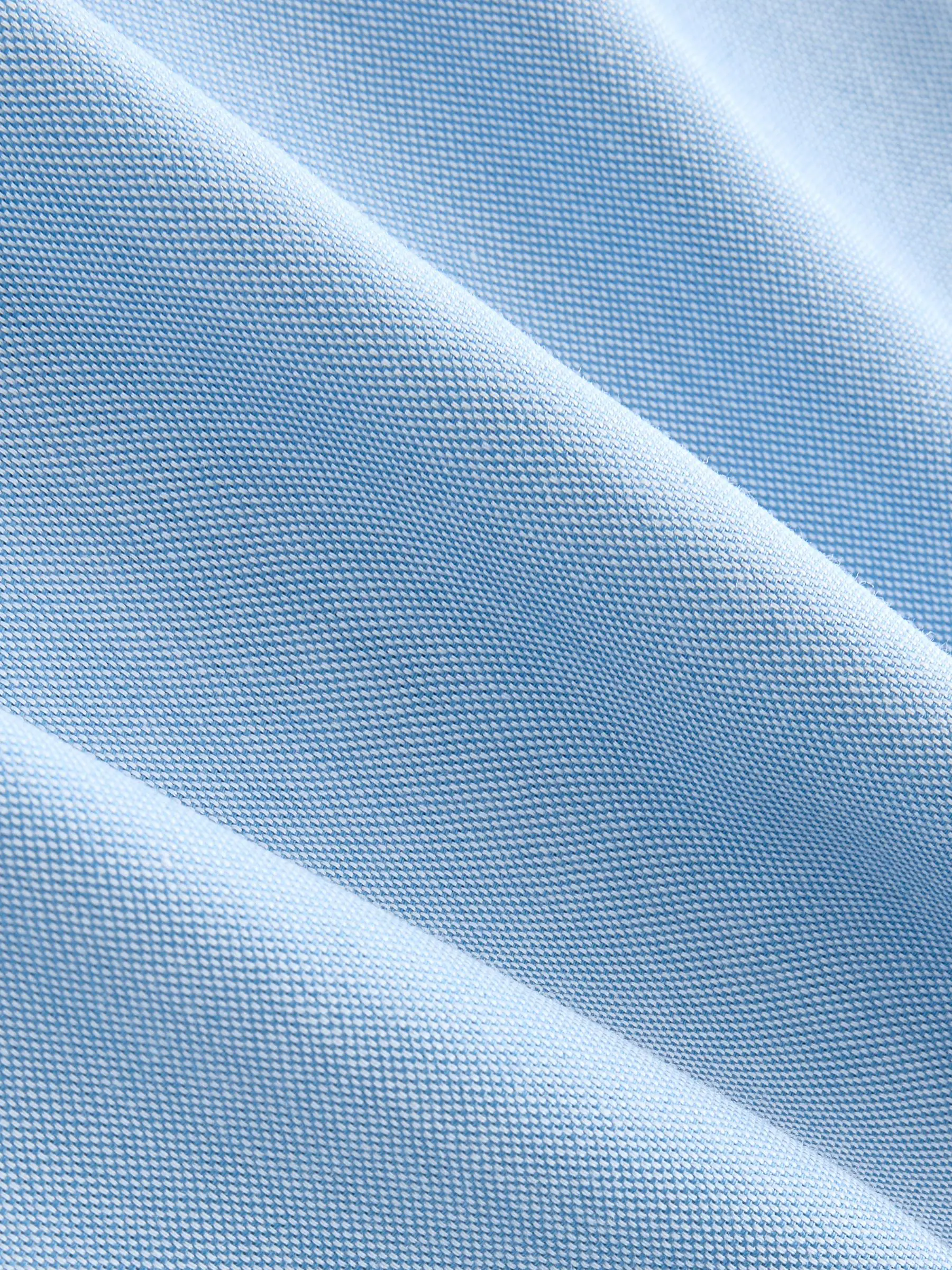 Lichtblauw - Slim Fit - Gemakkelijk te strijken Oxford overhemd met doorlopende knopen