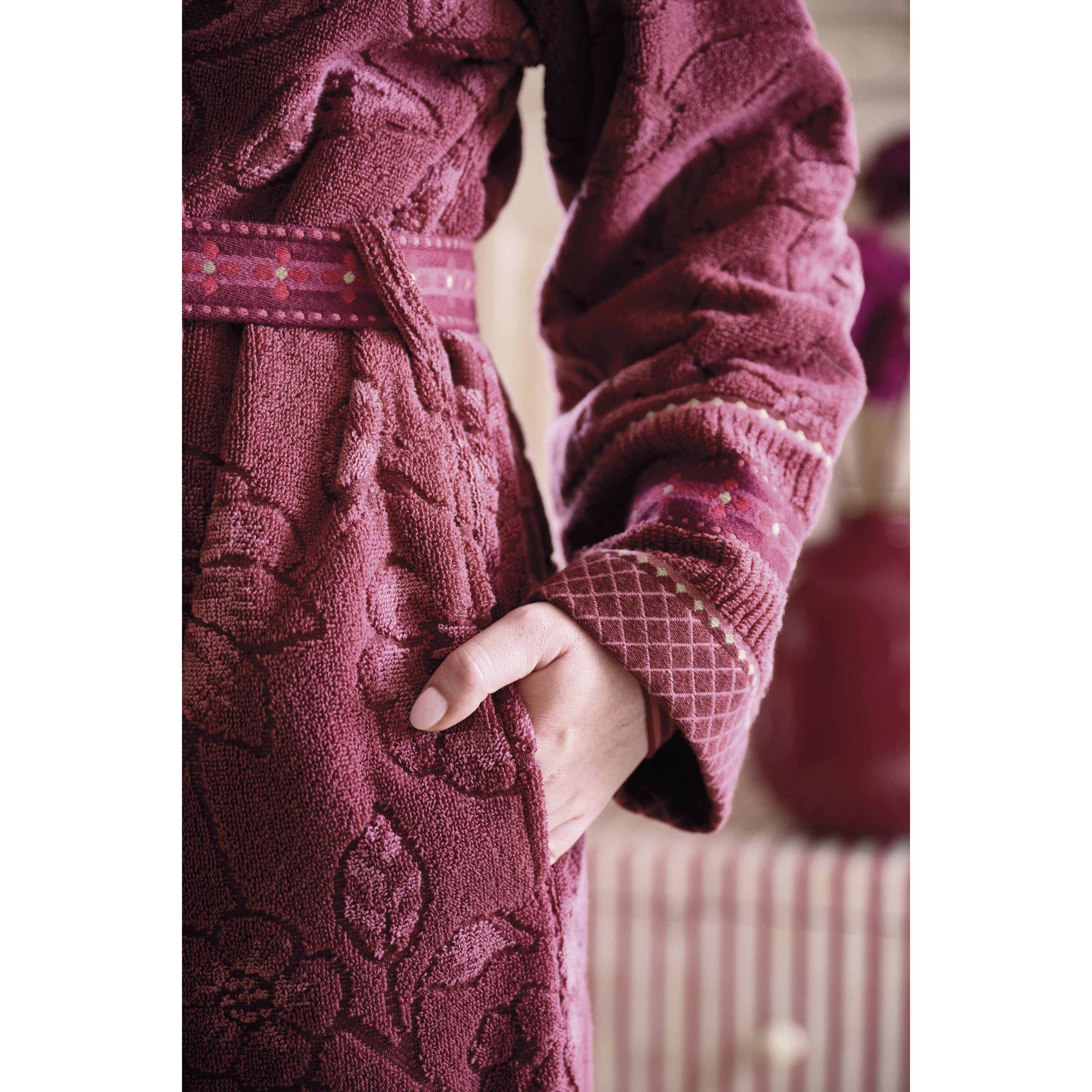 Pip Studio Jasmin Jacquard Badjas - Donker Roze - S