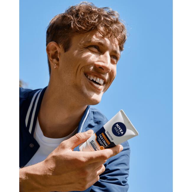 NIVEA MEN SENSITIVE MOISTURIZER 75ML SPF15