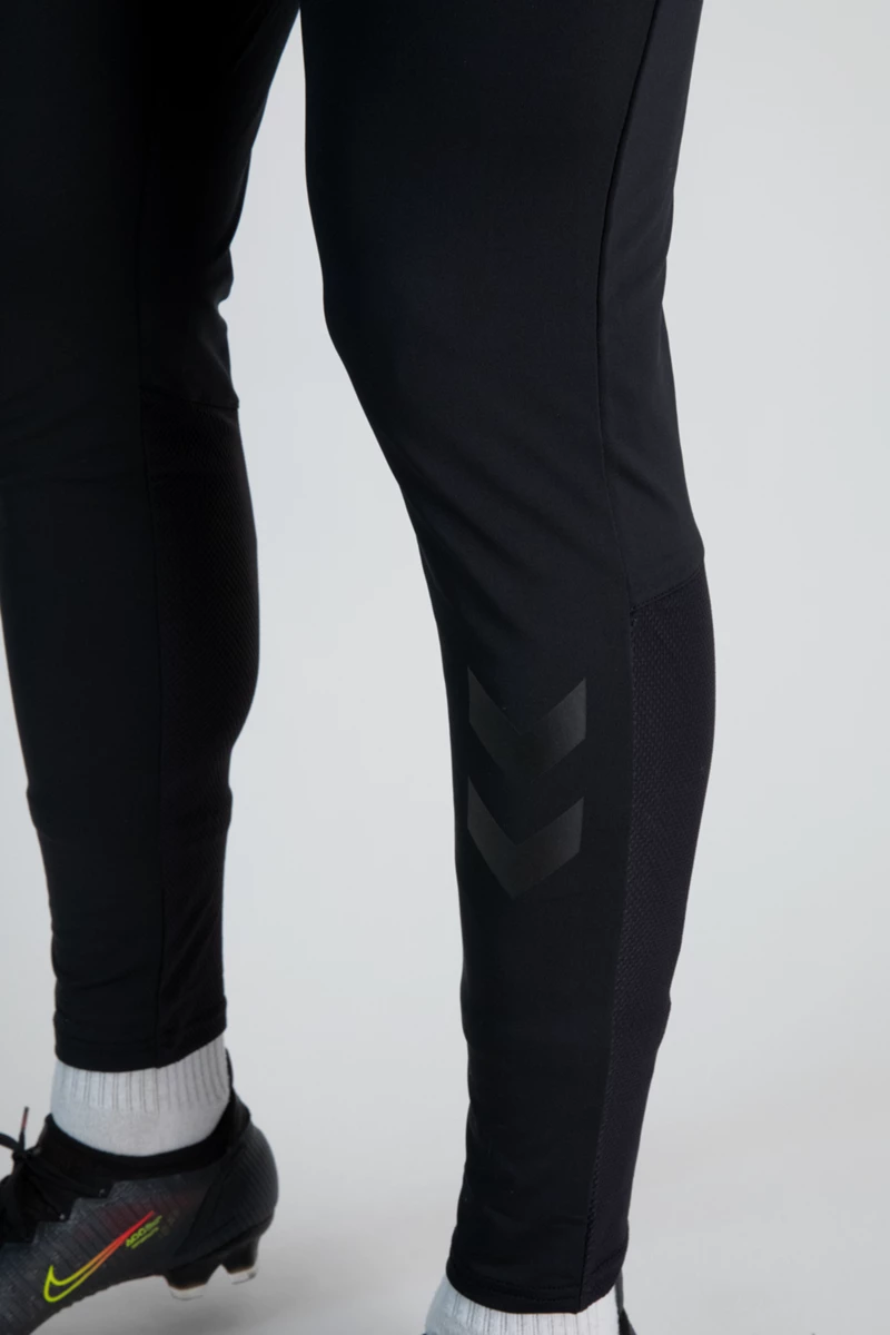 hummel Dänemark 22 Pro Herren Trainingshose