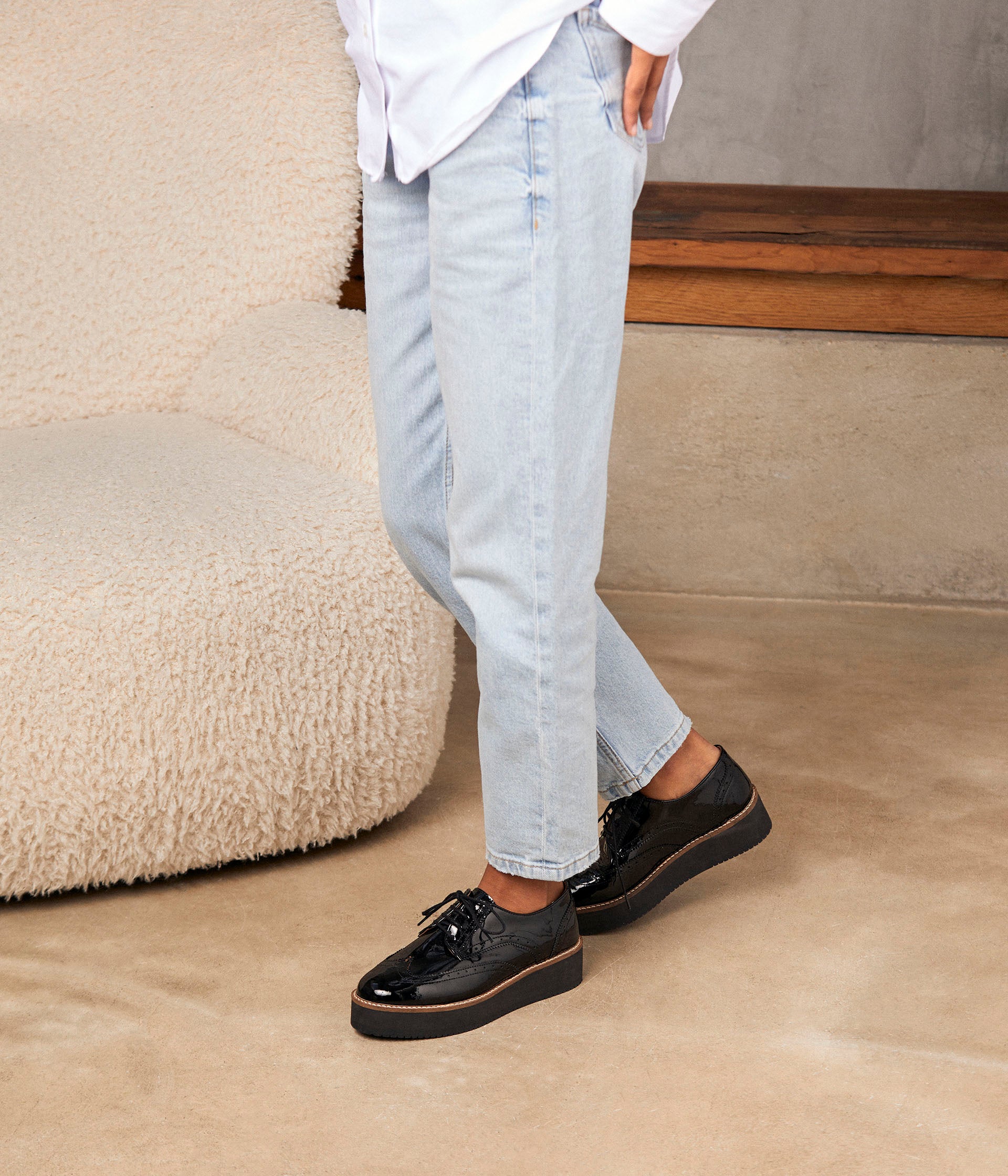 Derbies noires vernies Ayat