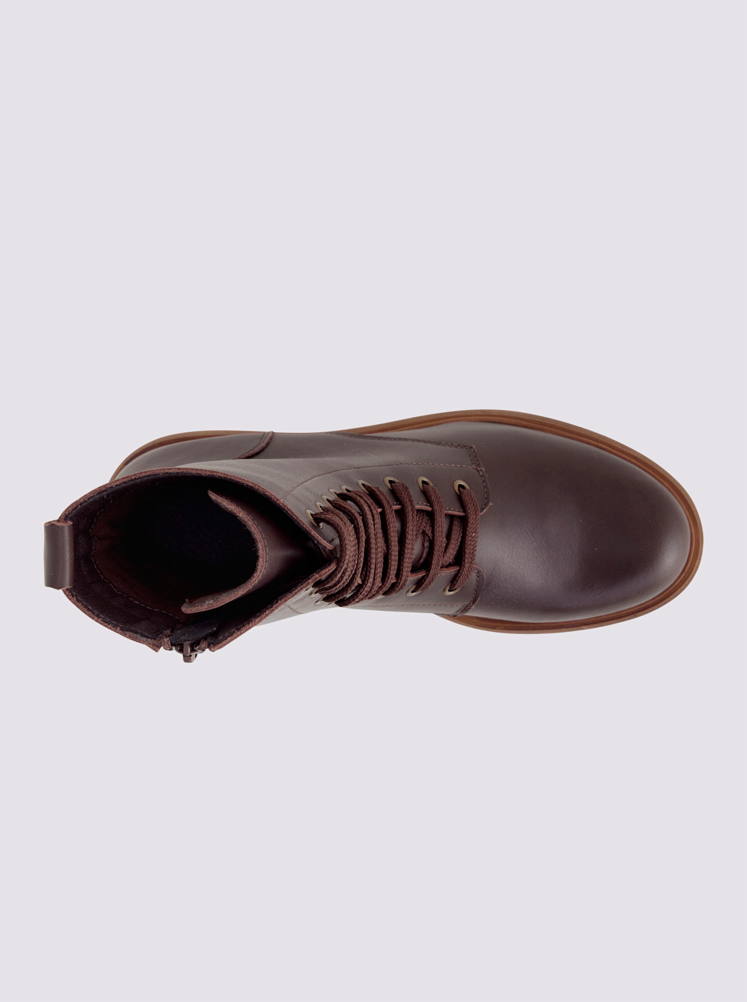 Schnürstiefel