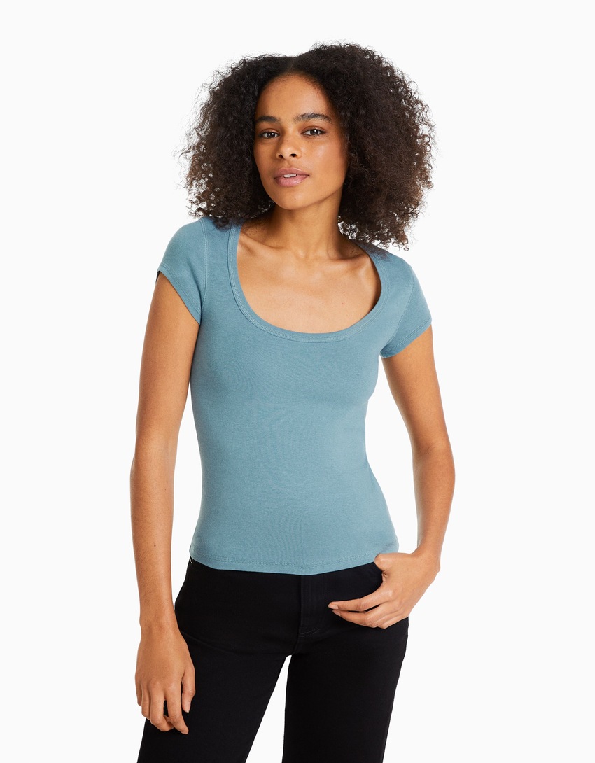 Camiseta de manga curta com gola redonda
