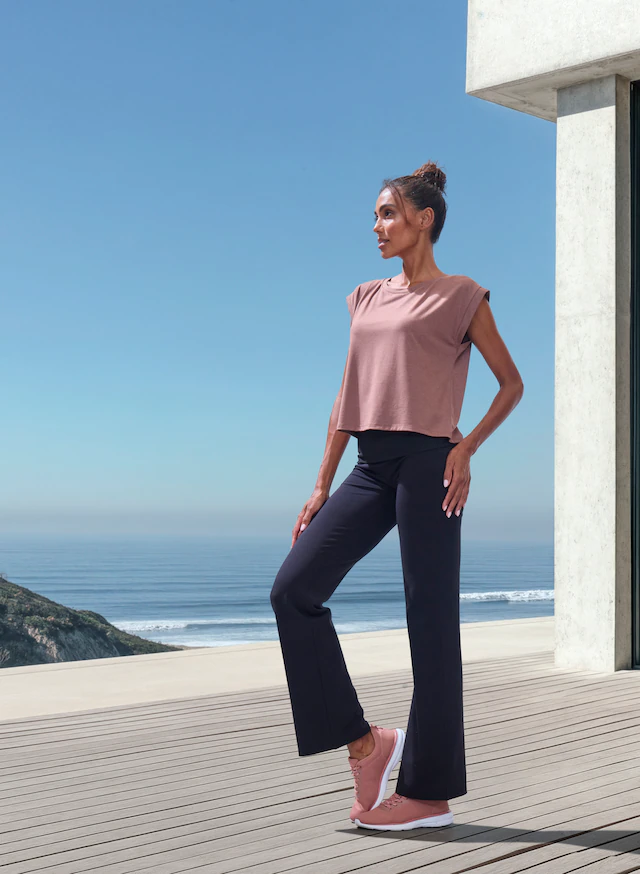 LASCANA ACTIVE Leggings  Breites Bündchen und ausgestellte Beine