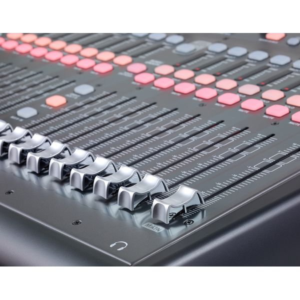 Behringer X32 Producer HP Bundle