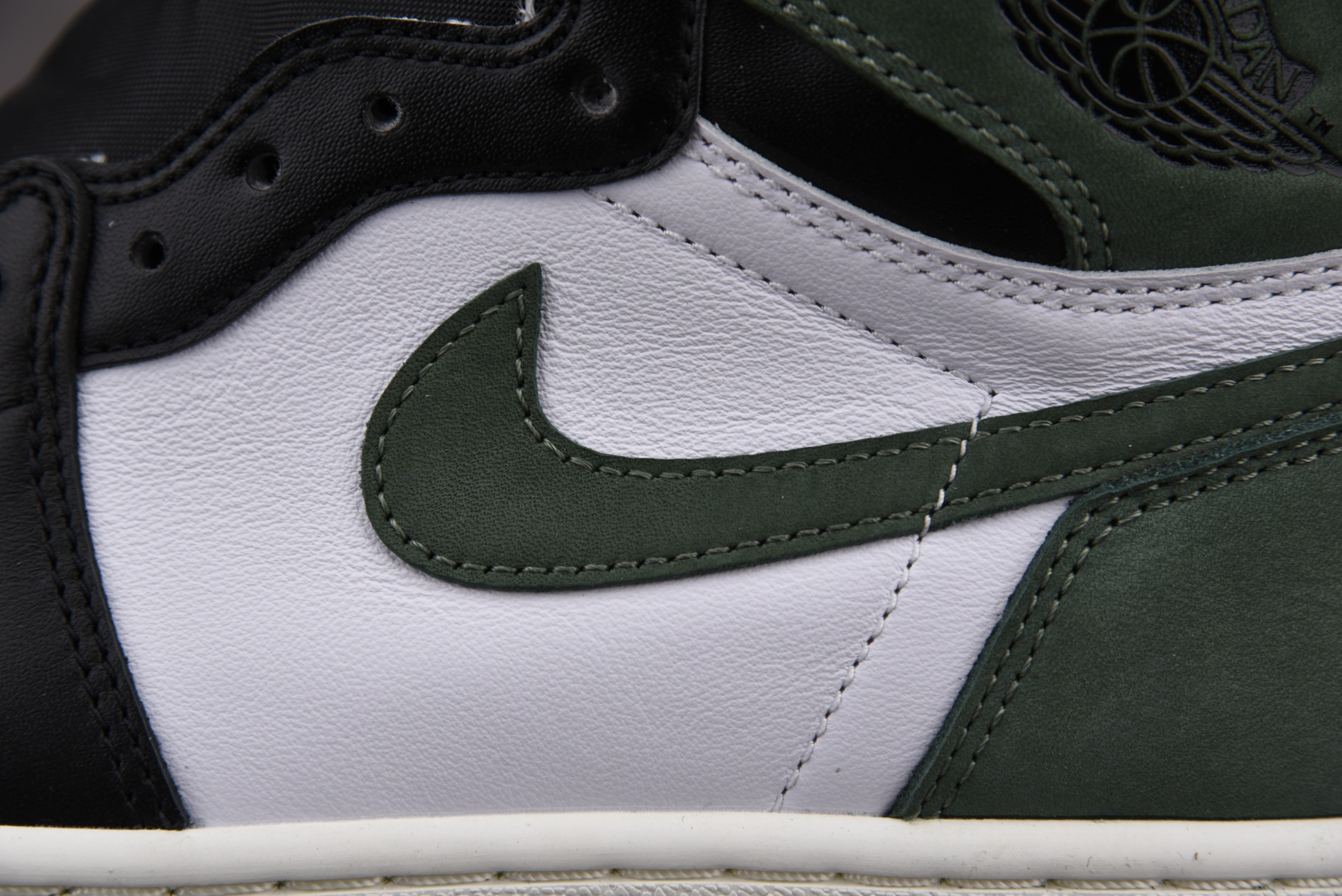 Jordan 1 Retro High Clay Green
