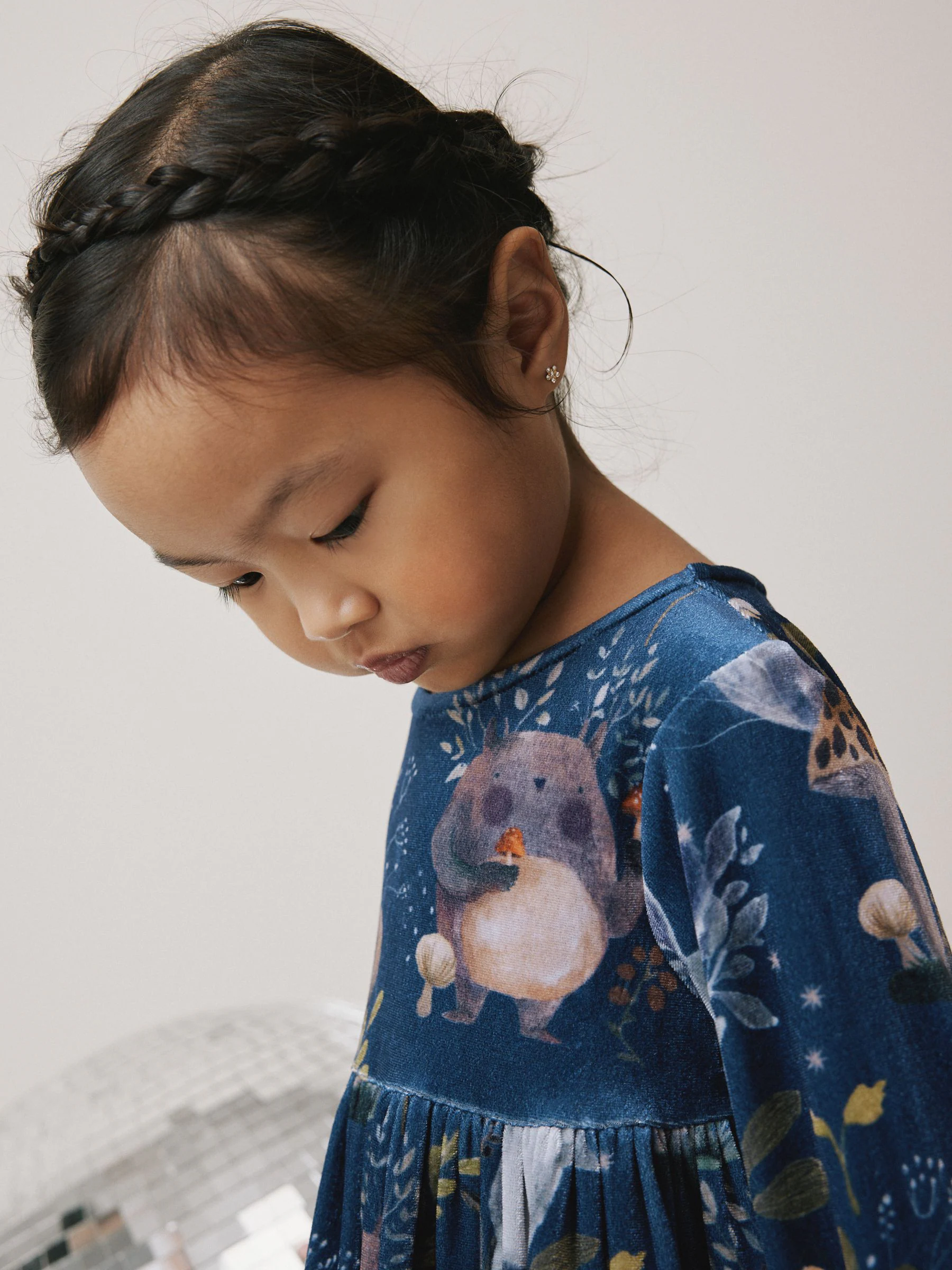 Marineblauw met figuurtjes - Fluwelen jurk met print (3mnd-8jr)